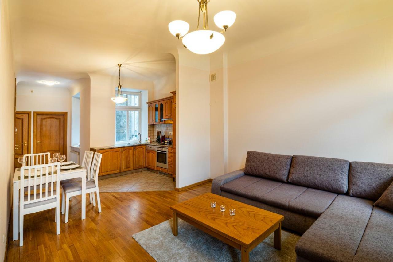 Dzirnavu Street Apartment In City Center Riga Exterior foto