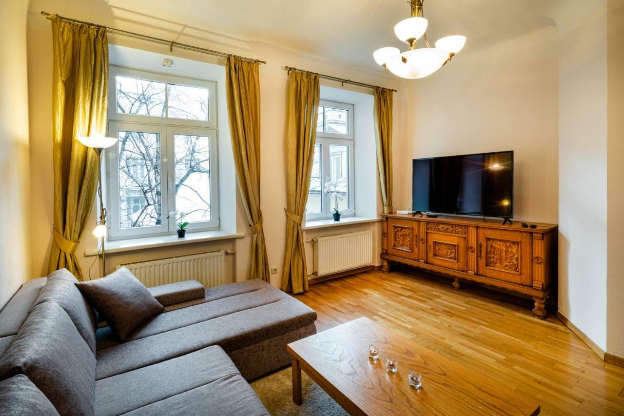 Dzirnavu Street Apartment In City Center Riga Exterior foto