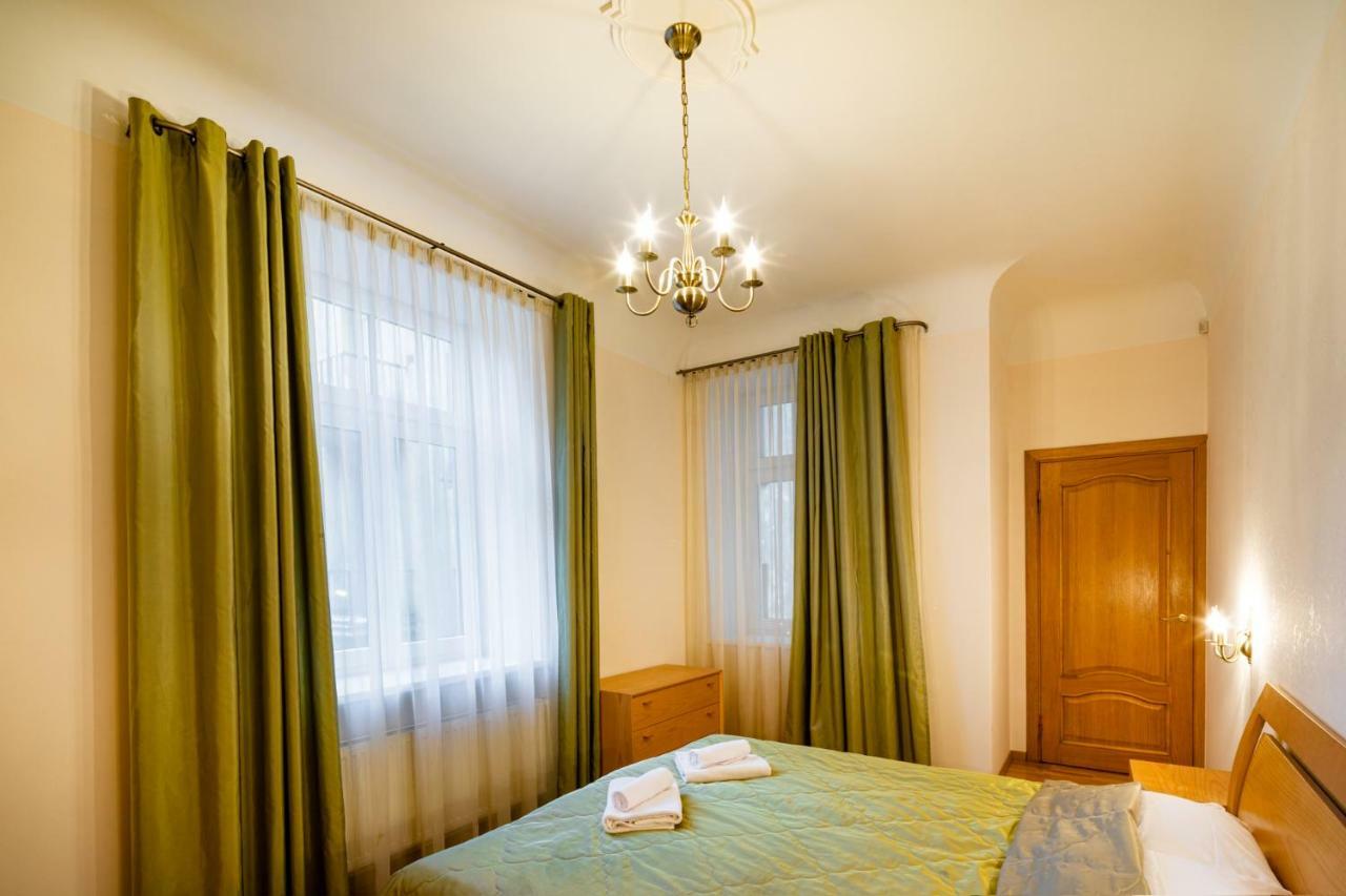 Dzirnavu Street Apartment In City Center Riga Exterior foto